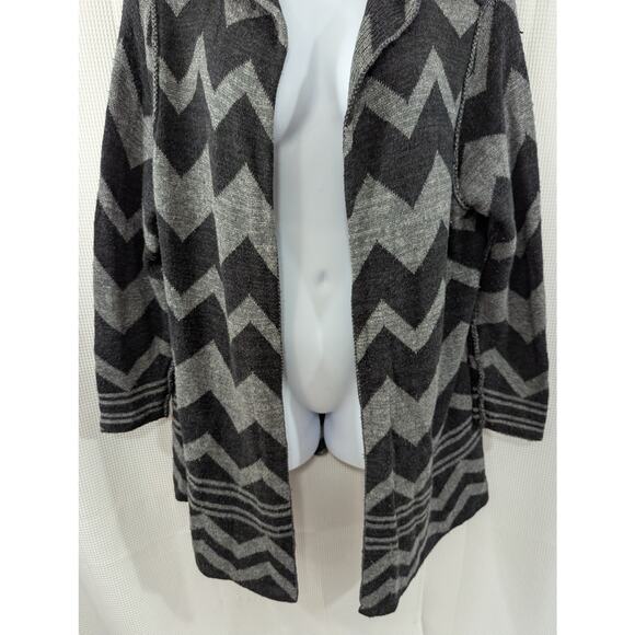 TORRID! BLACK & MARLED GRAY ZIG-ZAG, OUTSIDE SEAM, DUSTER HOODIE SWEATER! SZ 3X - Picture 4 of 9